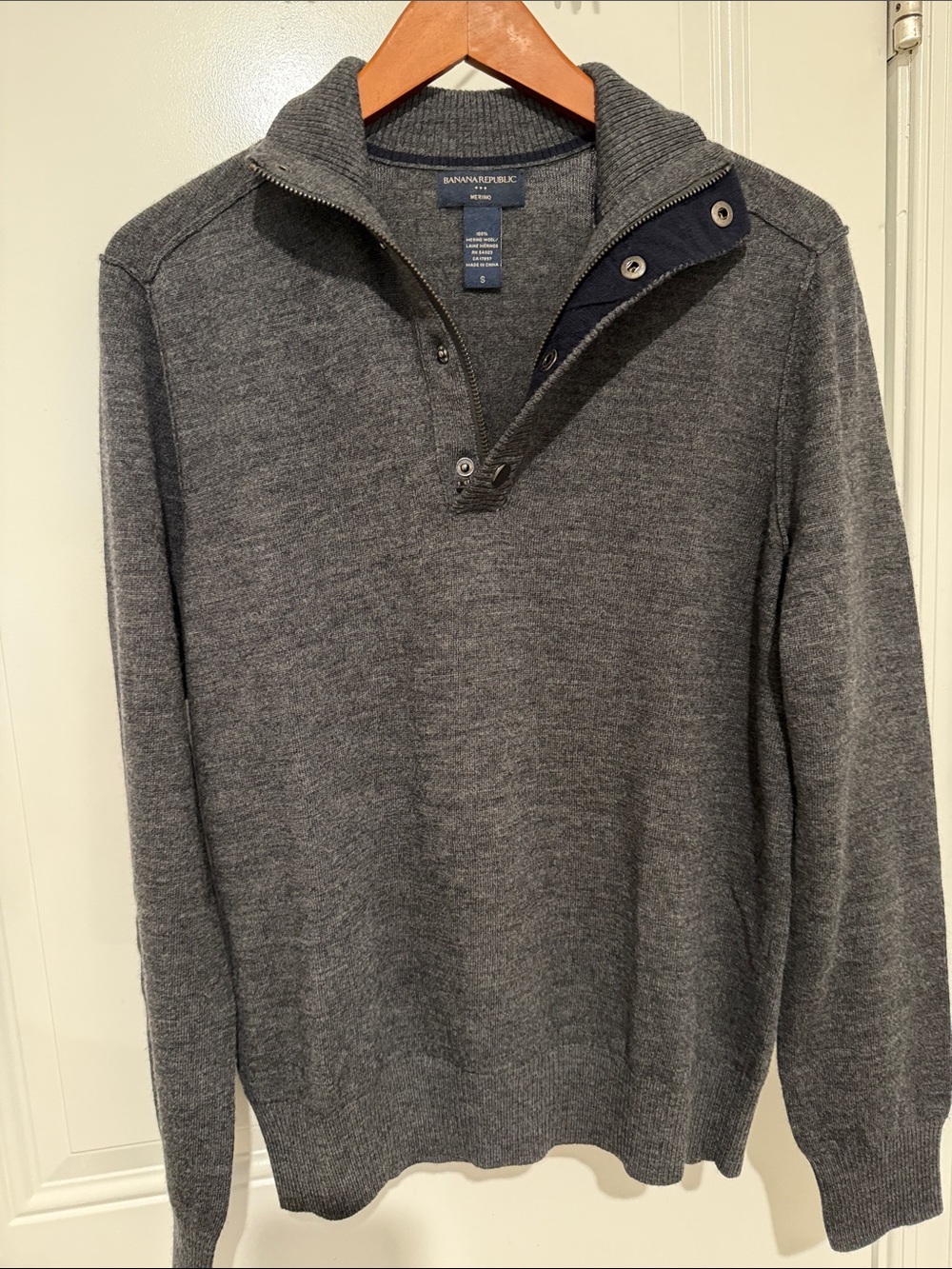 Banana Republic Men's Heather Gray Half-Zip Sweater